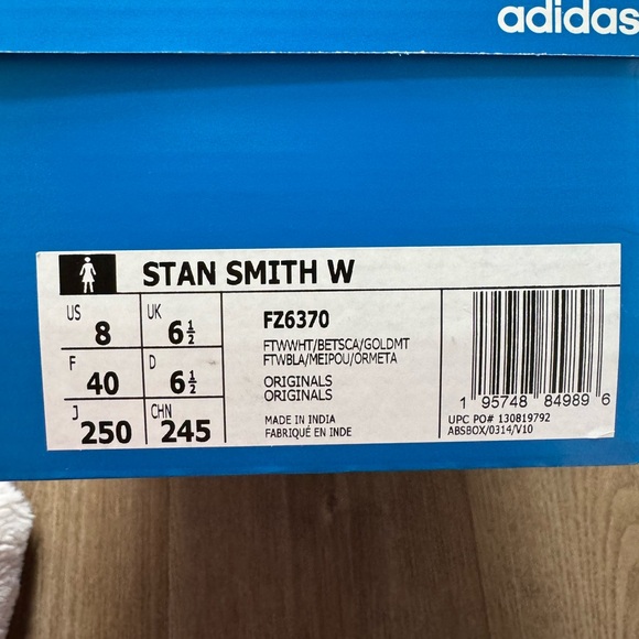NWT ADIDAS Stan Smith Sneakers - Picture 4 of 5